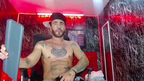 Snapshot of lancelot_benwick chatting on February 27, 2025, 9:47 pm Lancelot Benwick online show from February 27, 2025, 9:47 pm