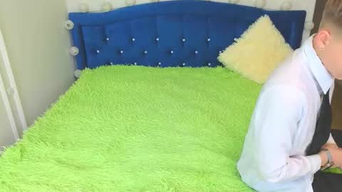 Snapshot of landel_boy chatting on October 18, 2025, 5:43 am Lanny online show from October 18, 2025, 5:43 am