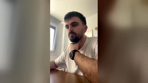 lander920612 online show from March 18, 2026, 9:23 am