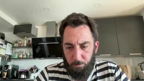 Snapshot of lanimalr chatting on September 19, 2025, 12:28 pm Lanimal online show from September 19, 2025, 12:28 pm