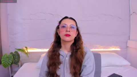 Lanna online show from February 26, 2026, 11:53 am