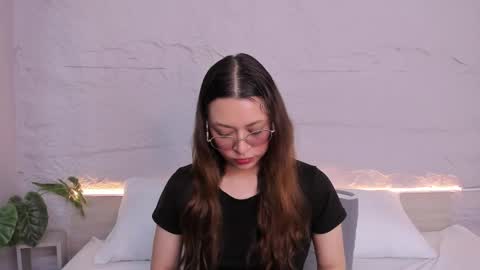 Lanna online show from February 28, 2026, 11:33 am