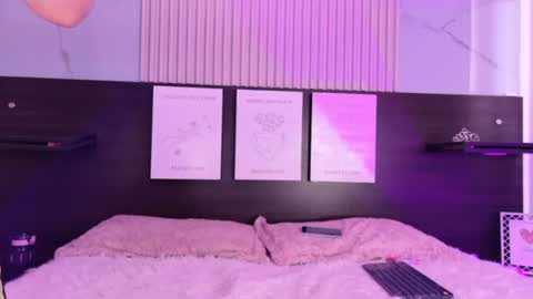 lanna_as online show from July 29, 2026, 7:23 pm