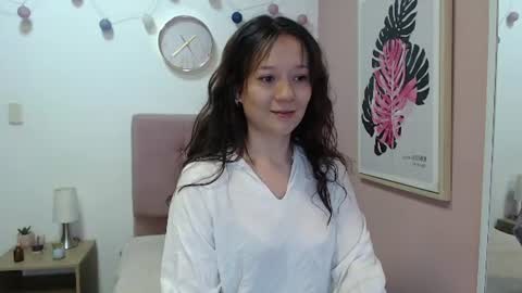 Snapshot of lanna_mills chatting on June 23, 2026, 1:31 pm Lanna online show from June 23, 2026, 1:31 pm