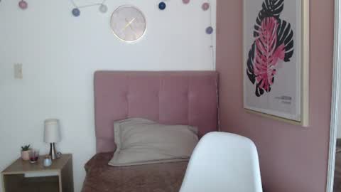 Snapshot of lanna_mills chatting on June 25, 2026, 1:15 pm Lanna online show from June 25, 2026, 1:15 pm