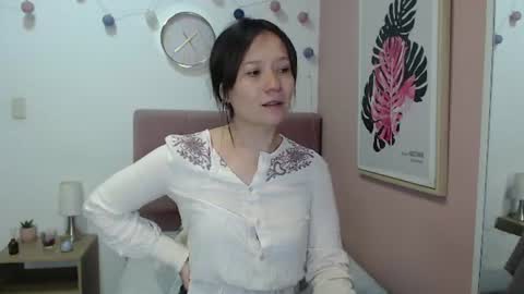 Snapshot of lanna_mills chatting on July 2, 2026, 1:28 pm Lanna online show from July 2, 2026, 1:28 pm