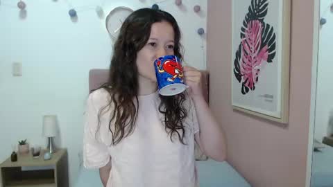 Snapshot of lanna_mills chatting on July 3, 2026, 1:17 pm Lanna online show from July 3, 2026, 1:17 pm