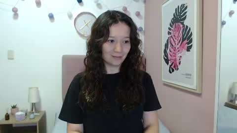 Snapshot of lanna_mills chatting on July 7, 2026, 1:26 pm Lanna online show from July 7, 2026, 1:26 pm