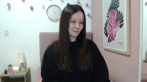 Snapshot of lanna_mills chatting on July 9, 2026, 1:26 pm Lanna online show from July 9, 2026, 1:26 pm