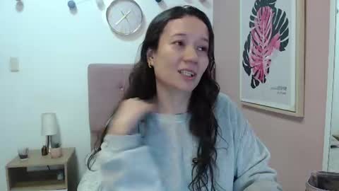 Snapshot of lanna_mills chatting on July 20, 2026, 1:24 pm Lanna online show from July 20, 2026, 1:24 pm