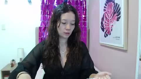 Snapshot of lanna_mills chatting on July 30, 2026, 1:21 pm Lanna online show from July 30, 2026, 1:21 pm