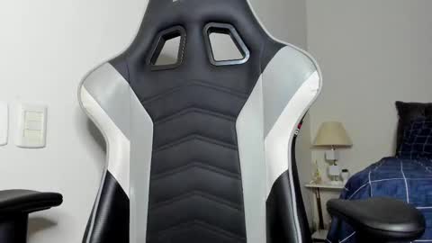 Snapshot of lannasantiago chatting on February 12, 2025, 1:09 am Lanna online show from February 12, 2025, 1:09 am