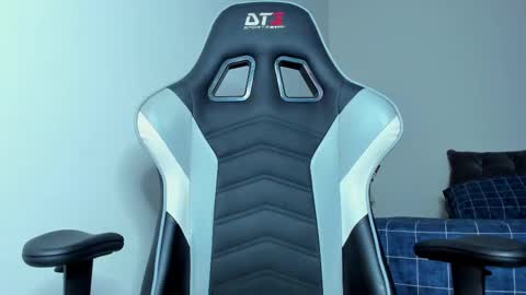 Snapshot of lannasantiago chatting on February 25, 2025, 4:24 am Lanna online show from February 25, 2025, 4:24 am