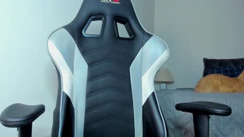 Snapshot of lannasantiago chatting on February 28, 2025, 12:32 am Lanna online show from February 28, 2025, 12:32 am