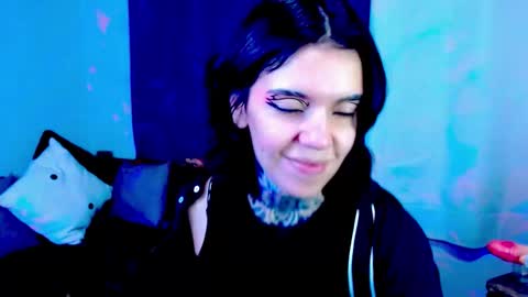 LANNIE   online show from February 1, 2026, 3:27 am