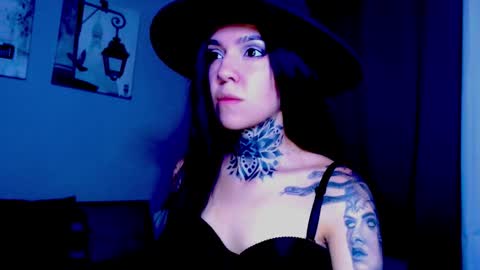 LANNIE   online show from February 9, 2026, 2:10 pm