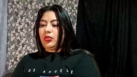 lapeligrosa_ online show from April 26, 2026, 3:53 pm