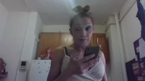Lapuzzycat201923 online show from February 12, 2025, 7:56 pm