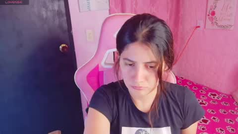 LARA online show from April 27, 2026, 7:34 pm