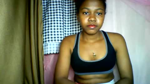lara_belle online show from June 18, 2026, 9:47 am