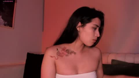 Lara Madisson online show from April 26, 2026, 5:49 am