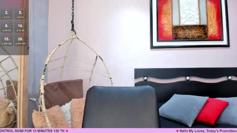 Snapshot of lara_martin chatting on June 8, 2026, 5:35 pm 700 200 online show from June 8, 2026, 5:35 pm