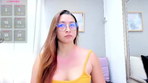 Snapshot of lara_martin chatting on July 4, 2026, 7:31 pm 700 200 online show from July 4, 2026, 7:31 pm