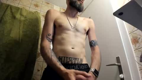Snapshot of larablaze chatting on May 31, 2026, 12:52 am Lara Blaze online show from May 31, 2026, 12:52 am
