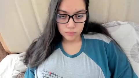 lara online show from March 8, 2026, 2:54 pm