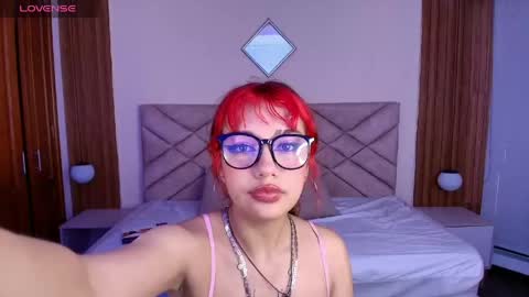 LaraCooper online show from March 31, 2026, 8:09 pm