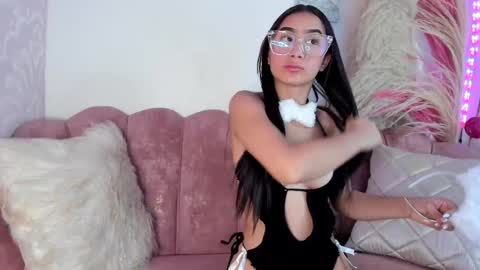 Lara online show from June 6, 2026, 11:59 am