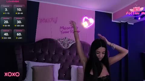 LaraKent online show from June 25, 2026, 8:13 pm