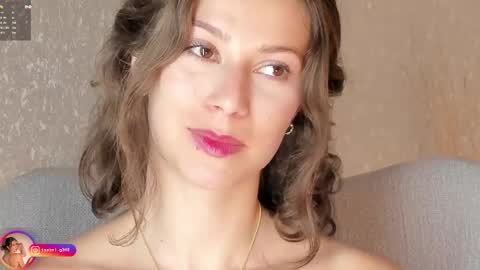 Snapshot of laralane_ chatting on October 21, 2025, 1:45 pm Lara online show from October 21, 2025, 1:45 pm