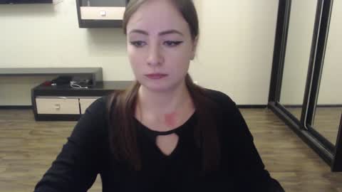 Snapshot of laralianna chatting on December 11, 2024, 1:17 pm Laralianna online show from December 11, 2024, 1:17 pm