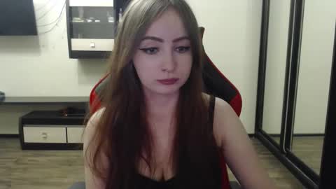 Snapshot of laralianna chatting on February 18, 2025, 6:47 pm Laralianna online show from February 18, 2025, 6:47 pm