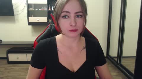 Snapshot of laralianna chatting on February 23, 2025, 5:29 pm Laralianna online show from February 23, 2025, 5:29 pm