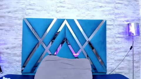 Snapshot of laramurphy chatting on February 25, 2025, 10:39 pm Lara Murphy online show from February 25, 2025, 10:39 pm