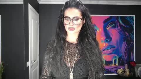 Snapshot of laras_moans chatting on April 8, 2026, 8:47 am laras_moans online show from April 8, 2026, 8:47 am