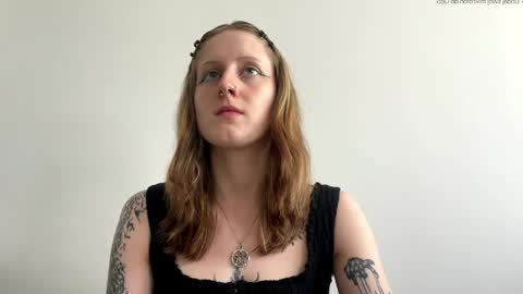 Snapshot of larasweetgirl chatting on June 4, 2026, 11:38 am Lara online show from June 4, 2026, 11:38 am