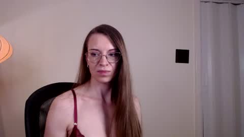 Snapshot of larawintersxxx chatting on July 13, 2026, 9:06 pm larawintersxxx online show from July 13, 2026, 9:06 pm