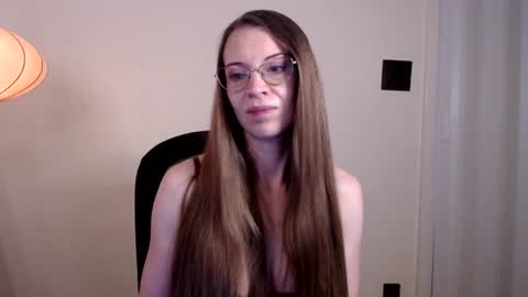 Snapshot of larawintersxxx chatting on July 15, 2026, 8:36 pm larawintersxxx online show from July 15, 2026, 8:36 pm