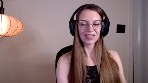 Snapshot of larawintersxxx chatting on July 16, 2026, 9:32 pm larawintersxxx online show from July 16, 2026, 9:32 pm
