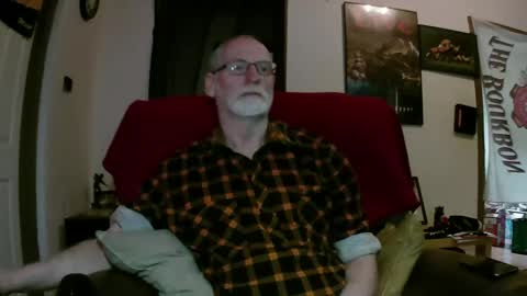 Larbie online show from October 25, 2025, 2:30 am