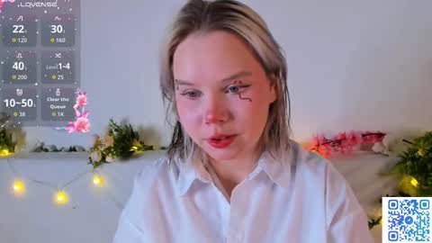 Snapshot of large_ocean chatting on November 1, 2025, 1:29 am Rose online show from November 1, 2025, 1:29 am