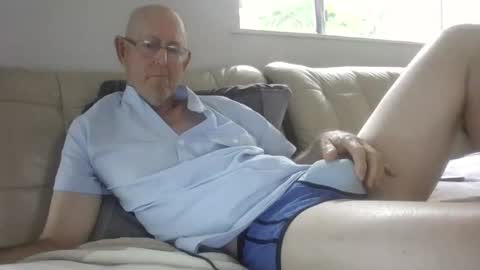 largerthan-   say hi on entry online show from January 12, 2026, 2:06 am