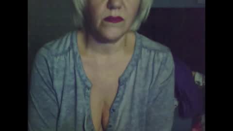 Snapshot of larisaq4ugo24 chatting on November 6, 2025, 10:38 am larisaq4ugo24 online show from November 6, 2025, 10:38 am