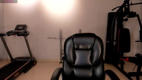 Larisa Smirnov online show from March 15, 2026, 4:18 am