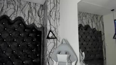 Snapshot of larissa01_ chatting on January 13, 2025, 2:50 am Lari online show from January 13, 2025, 2:50 am