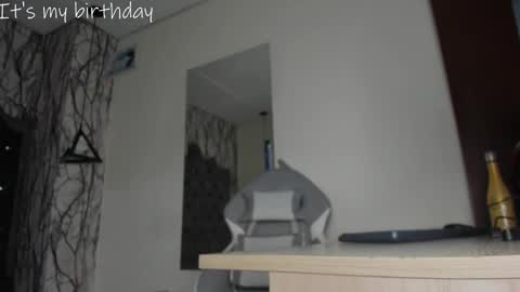 Snapshot of larissa01_ chatting on January 18, 2025, 6:03 am Lari online show from January 18, 2025, 6:03 am