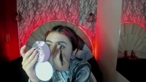 Snapshot of larissa01_ chatting on February 22, 2025, 2:39 am Lari online show from February 22, 2025, 2:39 am